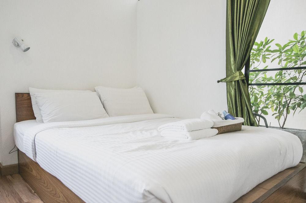 Plern Plern Bed And Bike Hotel Chiang Mai Bagian luar foto