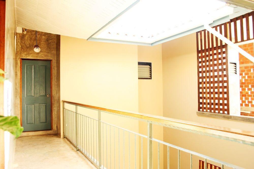 Plern Plern Bed And Bike Hotel Chiang Mai Bagian luar foto